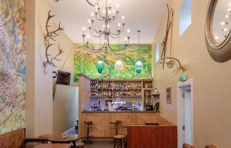 Dining Bar